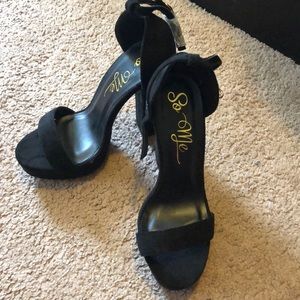 Fashion Nova heels